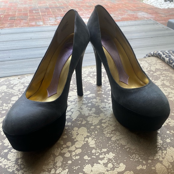 Hale’ Bob “Vero Cuoio” platform pump. Gray& black soft leather upper. Size 8 1/2 - Picture 3 of 13